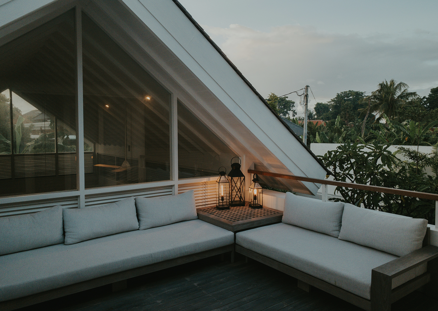 Discover the Comfort of Our Poolside Bungalow A Room